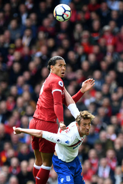 競爭推向頂 競爭推向頂